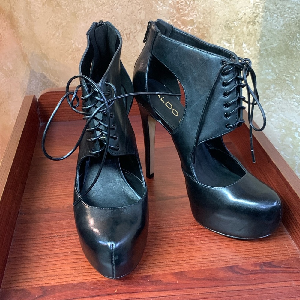 Brand new Aldo black leather heels
